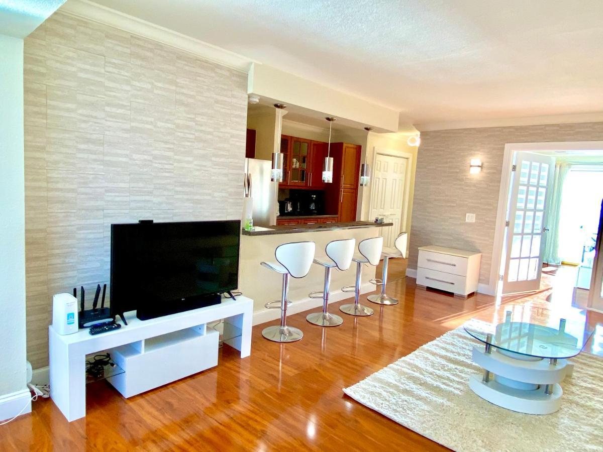 Deluxe Waterfront One Bedroom Apartment With Miami Skyline View, Free Parking 5 Mins Drive To Miami Beach Eksteriør bilde
