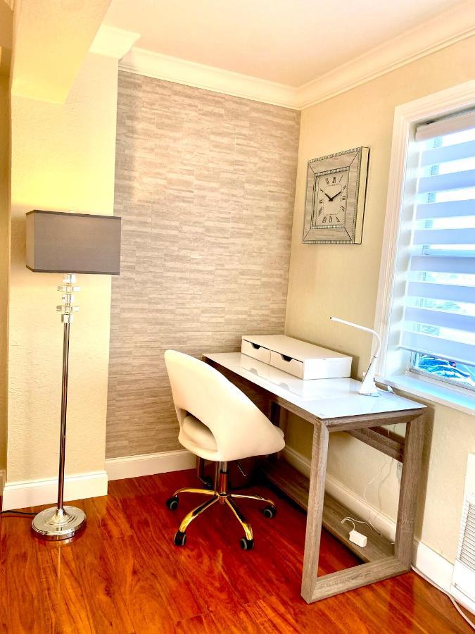 Deluxe Waterfront One Bedroom Apartment With Miami Skyline View, Free Parking 5 Mins Drive To Miami Beach Eksteriør bilde